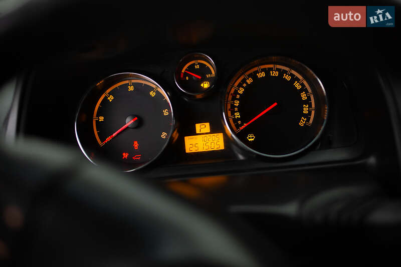 Внедорожник / Кроссовер Opel Antara 2008 в Черновцах