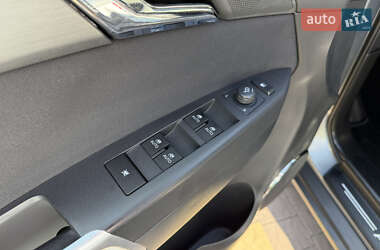 Внедорожник / Кроссовер Opel Antara 2013 в 
