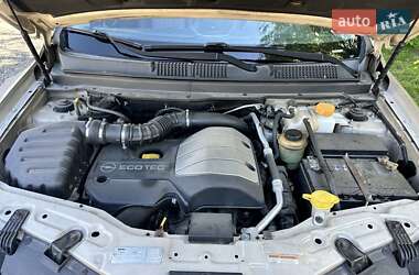 Внедорожник / Кроссовер Opel Antara 2010 в 