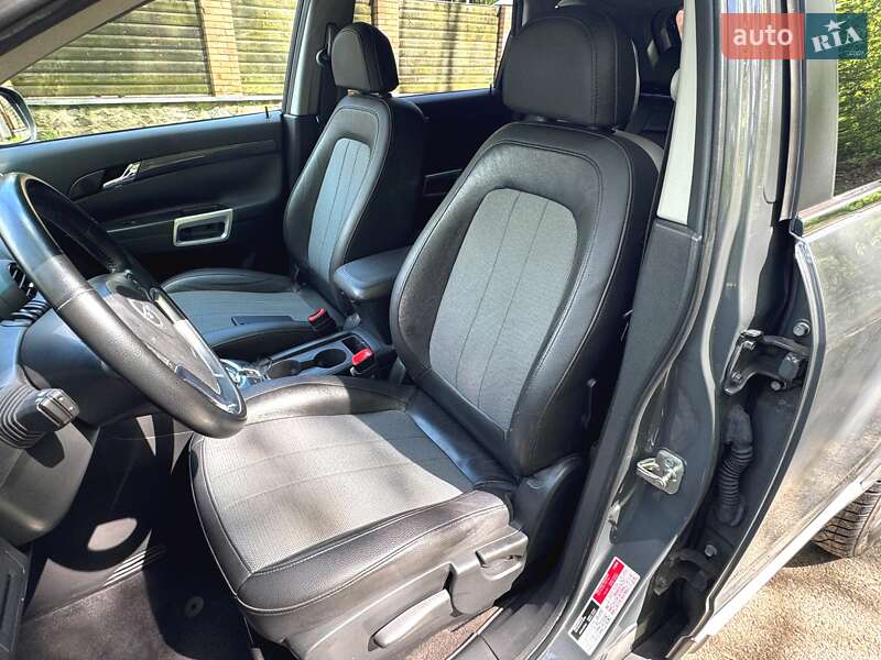 Внедорожник / Кроссовер Opel Antara 2012 в Киеве