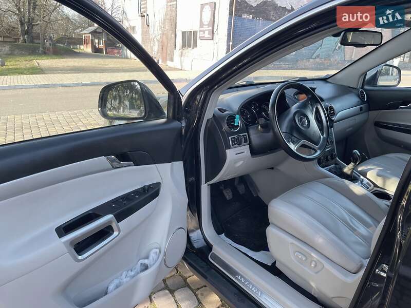 Позашляховик / Кросовер Opel Antara 2016 в Луцьку