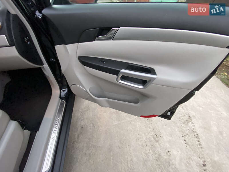 Внедорожник / Кроссовер Opel Antara 2013 в Луцке