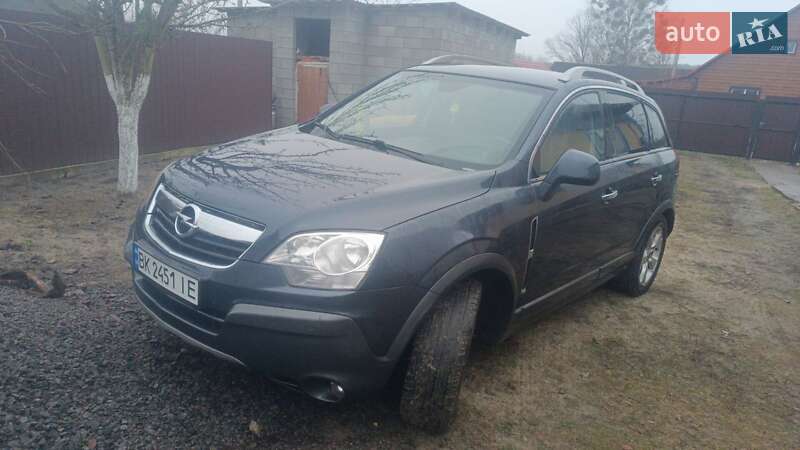 Внедорожник / Кроссовер Opel Antara 2007 в Сарнах