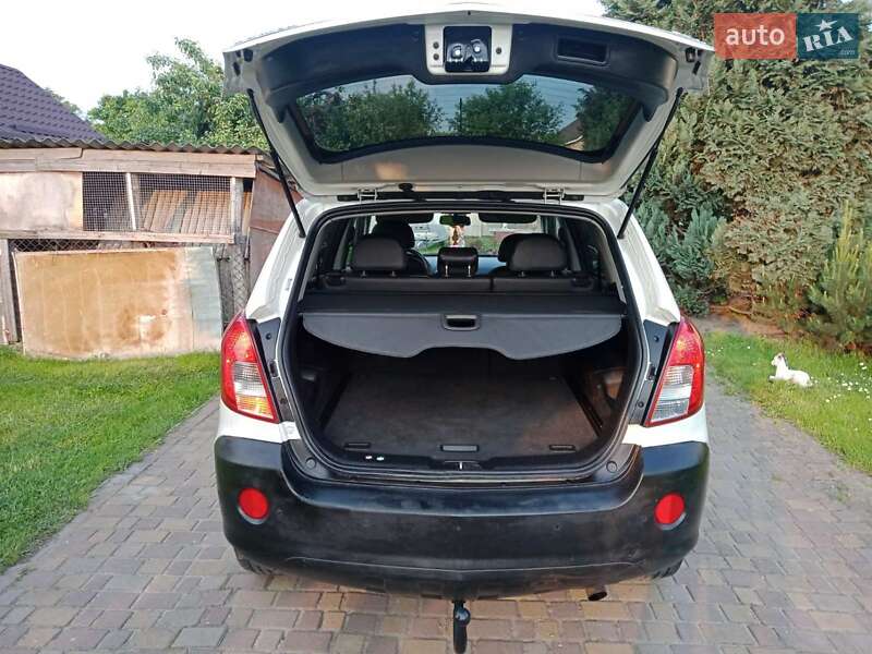 Внедорожник / Кроссовер Opel Antara 2012 в Ровно