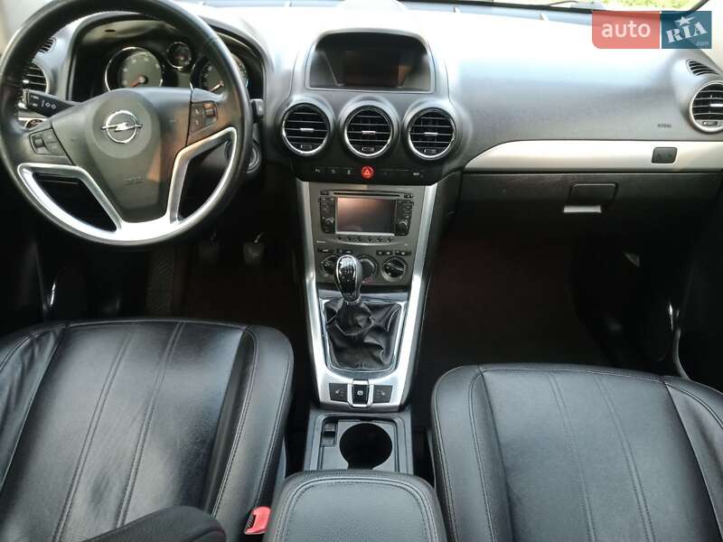 Внедорожник / Кроссовер Opel Antara 2012 в Ровно
