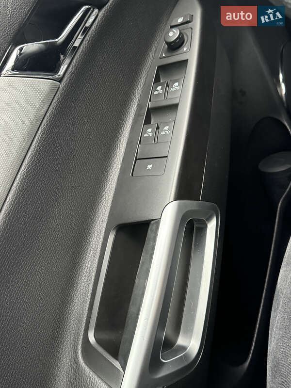 Внедорожник / Кроссовер Opel Antara 2012 в Луцке фото 12 Внедорожник / Кроссовер Opel Antara 2012 в Луцке