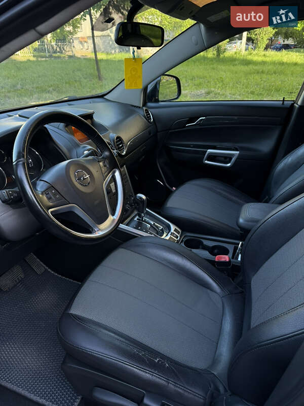 Позашляховик / Кросовер Opel Antara 2013 в Івано-Франківську