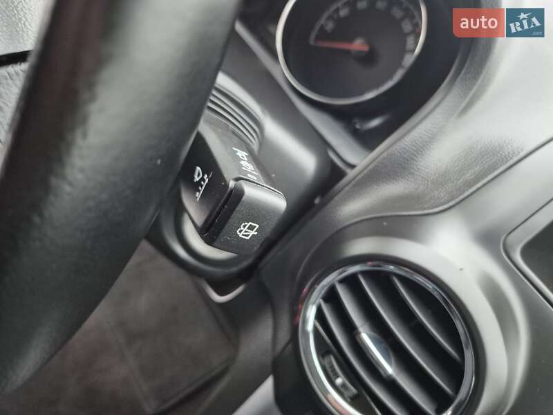 Внедорожник / Кроссовер Opel Antara 2011 в Харькове