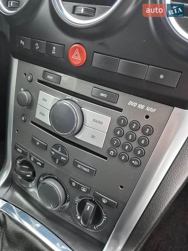 Внедорожник / Кроссовер Opel Antara 2011 в Харькове