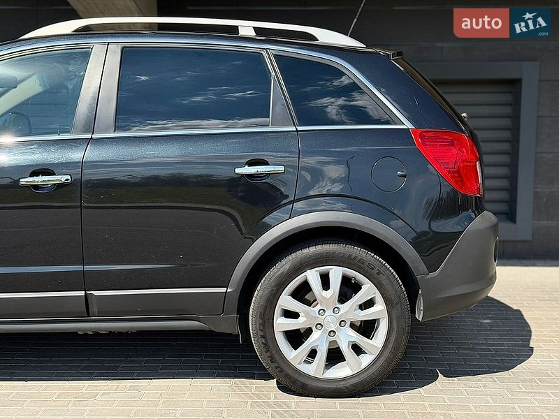 Внедорожник / Кроссовер Opel Antara 2011 в Киеве