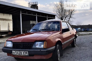 Купе Opel Ascona 1982 в Каменец-Подольском