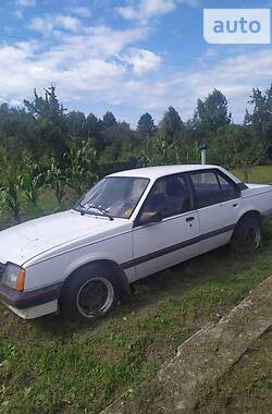 Седан Opel Ascona 1986 в 