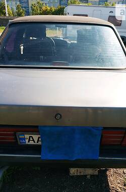 Седан Opel Ascona 1987 в Киеве