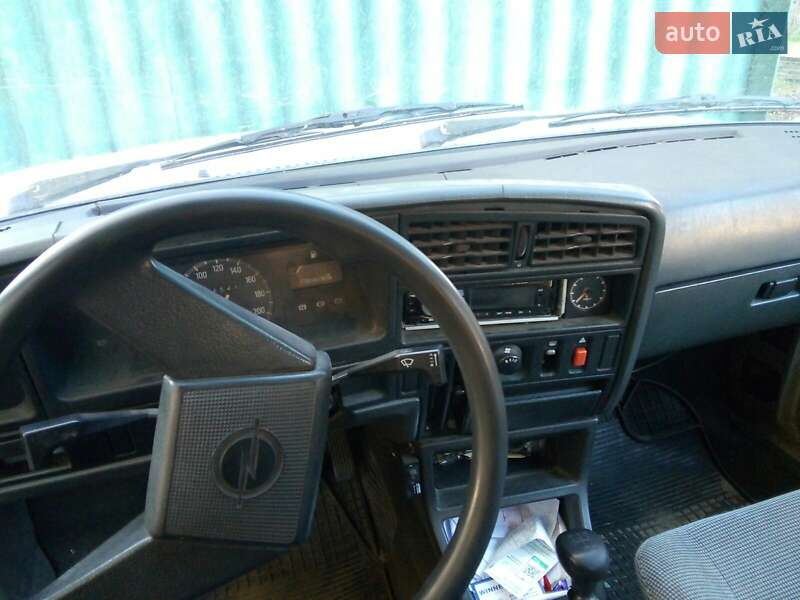 Седан Opel Ascona 1986 в Ковелі фото 6 Седан Opel Ascona 1986 в Ковелі