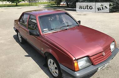 Седан Opel Ascona 1987 в Івано-Франківську