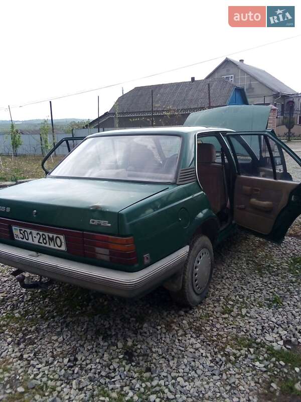 Седан Opel Ascona 1986 в Черновцах фото 4 Седан Opel Ascona 1986 в Черновцах