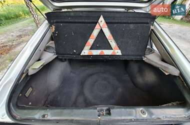 Хэтчбек Opel Ascona 1987 в 