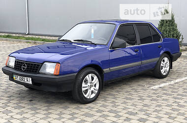 Седан Opel Ascona 1986 в 