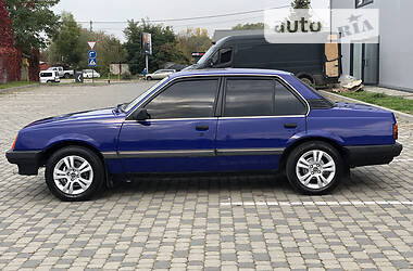 Седан Opel Ascona 1986 в 