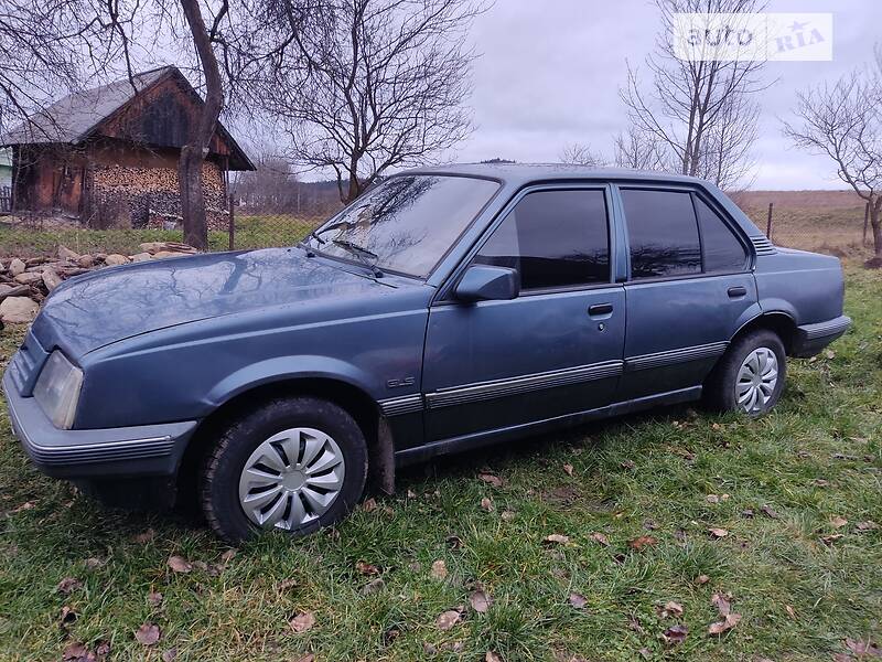 Седан Opel Ascona 1988 в 