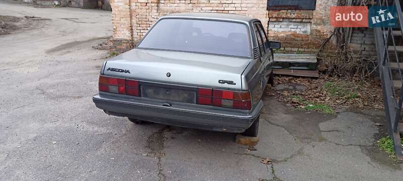 Седан Opel Ascona 1987 в Запорожье