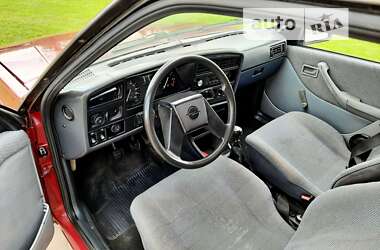 Хэтчбек Opel Ascona 1988 в 