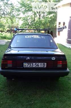 Седан Opel Ascona 1986 в Ивано-Франковске