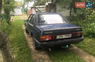 Седан Opel Ascona 1986 в Вижнице