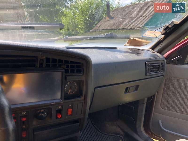 Седан Opel Ascona 1987 в Виннице