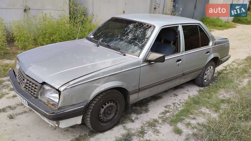 Седан Opel Ascona 1986 в Ахтырке