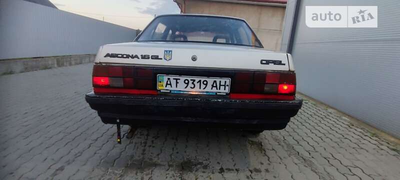 Седан Opel Ascona 1987 в Коломые