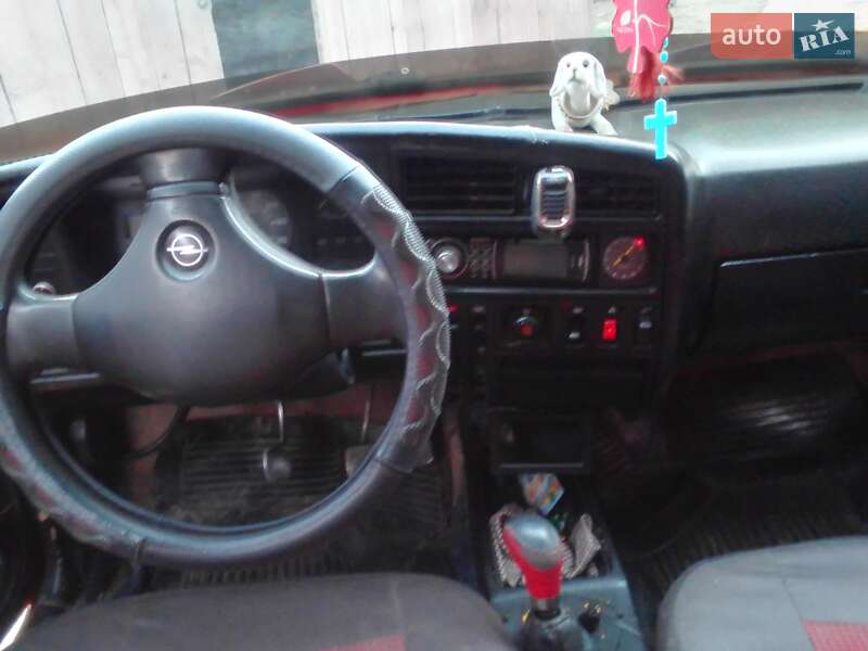 Седан Opel Ascona 1982 в Перемышлянах
