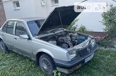 Хэтчбек Opel Ascona 1988 в Виннице