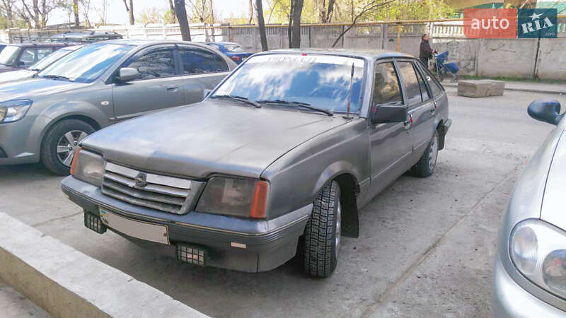 Opel Ascona 1988 Opel Ascona 1988