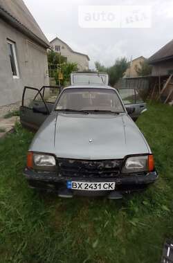 Хэтчбек Opel Ascona 1986 в Нетешине