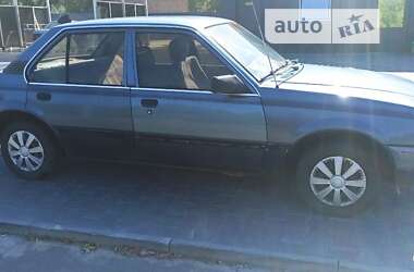 Седан Opel Ascona 1986 в Полтаве