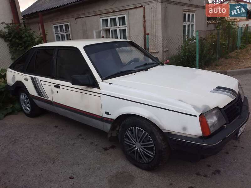 Седан Opel Ascona 1986 в Ивано-Франковске фото 3 Седан Opel Ascona 1986 в Ивано-Франковске