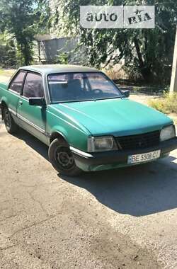 Седан Opel Ascona 1986 в Миколаєві