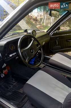 Седан Opel Ascona 1976 в 