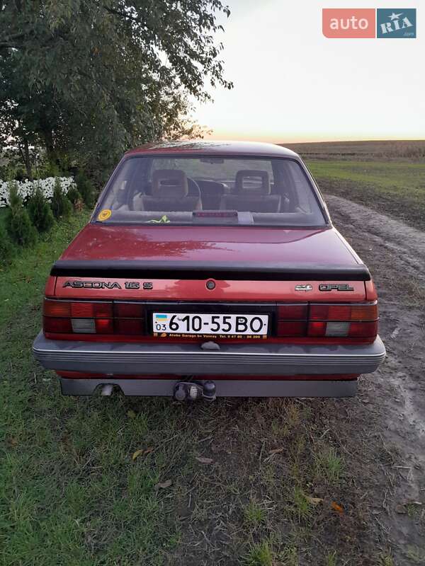 Седан Opel Ascona 1987 в Владимире фото 12 Седан Opel Ascona 1987 в Владимире