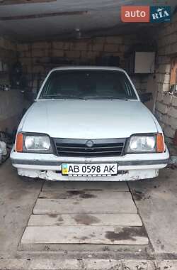 Седан Opel Ascona 1987 в Томашполі