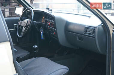 Седан Opel Ascona 1983 в 