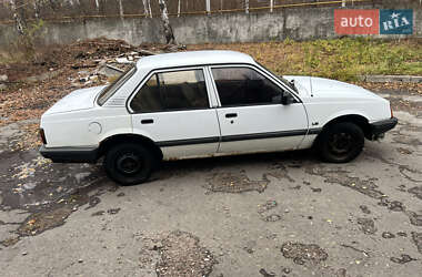 Седан Opel Ascona 1988 в Червонограде