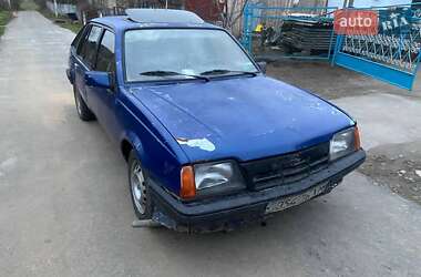 Хетчбек Opel Ascona 1986 в Гощі