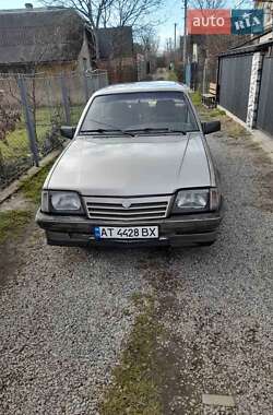 Седан Opel Ascona 1987 в Ивано-Франковске