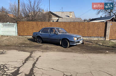 Седан Opel Ascona 1985 в Кривом Роге