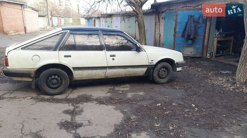 Хетчбек Opel Ascona 1985 в Кривому Розі