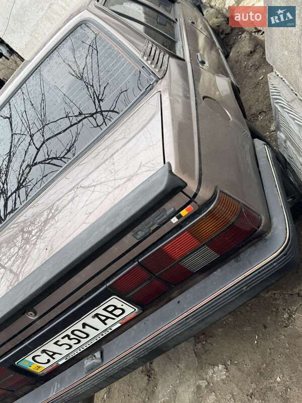 Седан Opel Ascona 1988 в Кривом Роге