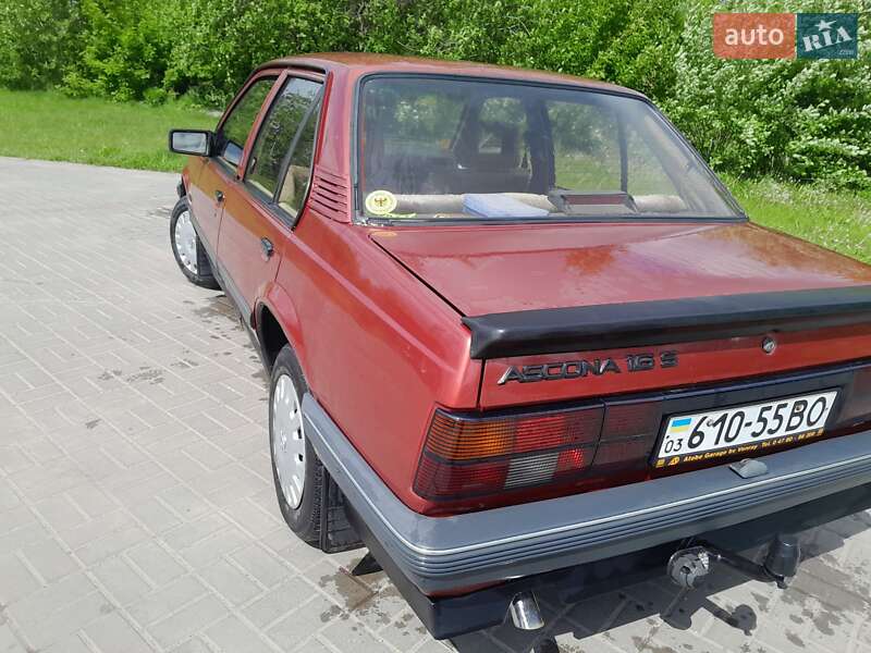 Седан Opel Ascona 1987 в Владимире фото 5 Седан Opel Ascona 1987 в Владимире
