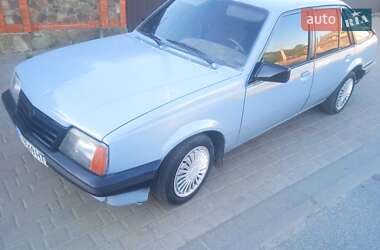 Хэтчбек Opel Ascona 1987 в Ивано-Франковске